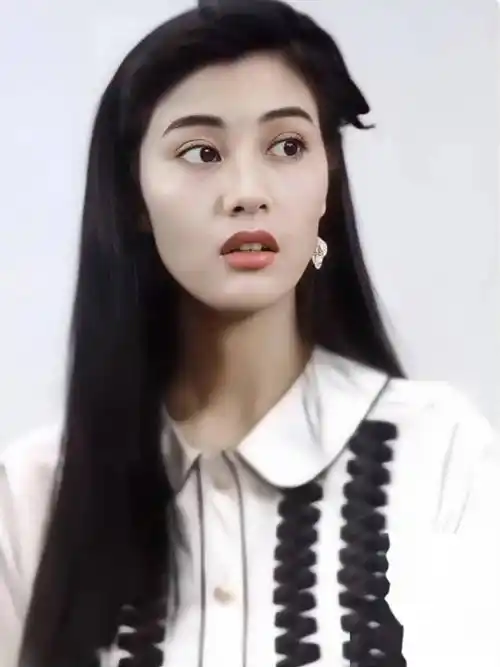 岁香港影后李嘉欣丰腴写真,女神范儿让人叹为观止!_身材_锻炼_美貌