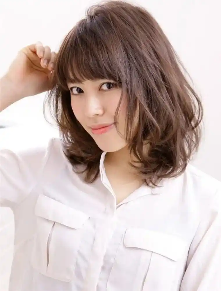 菱形脸是最丑脸型?是发型没选对,这几种显脸小还时髦,快点试试