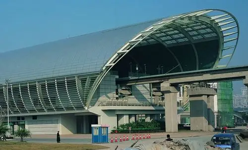 磁悬浮龙阳路站