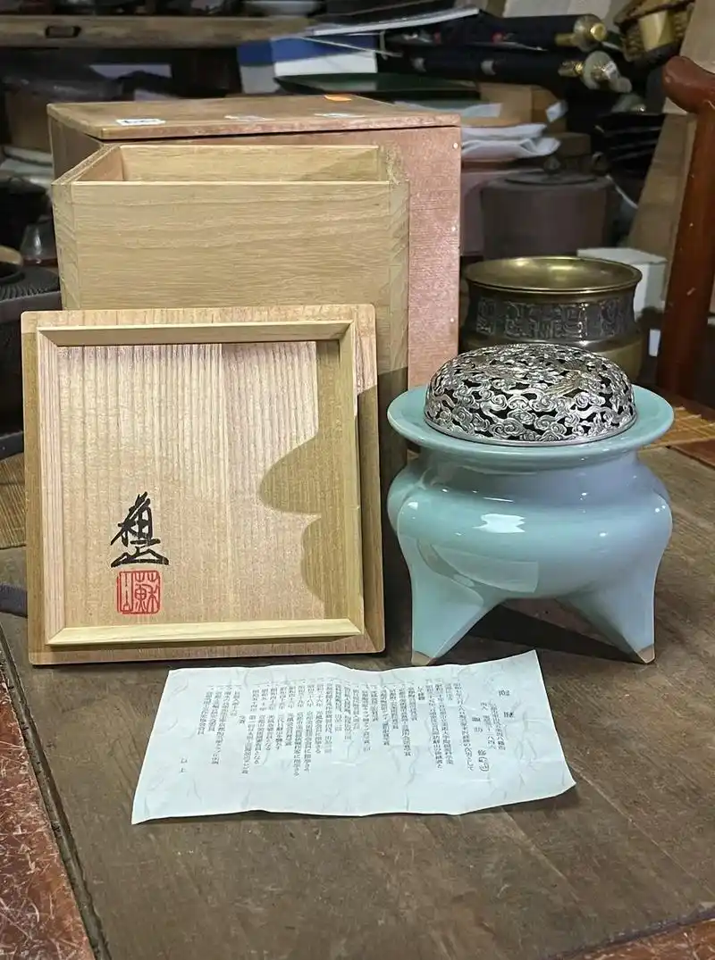 日本三代苏山香炉 鬲式青瓷香炉 诹访苏山.日本三代苏山香炉  - 抖音