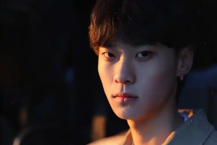 夕阳下的帅哥,帅哥写真