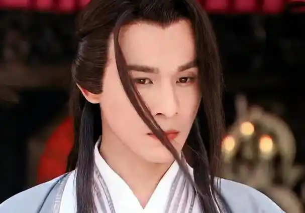 乔振宇的6个男神角色,周霆琛超帅,少恭很霸气,这位风华绝代!