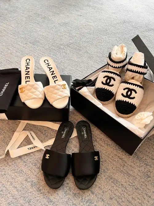 这三双上脚都不错 夏天最喜欢穿拖鞋了#香奈儿  #香奈儿凉鞋  #凉鞋