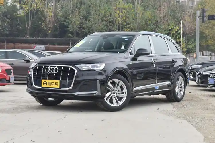 全新奥迪q7可能就长这样!外观更帅 内饰科技感更强 和宝马x5竞争