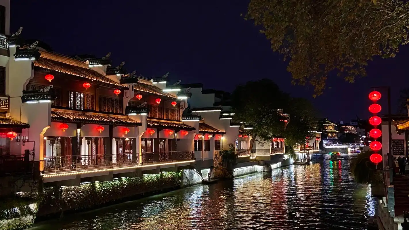 烟笼寒水月笼沙丨夫子庙秦淮河风光带