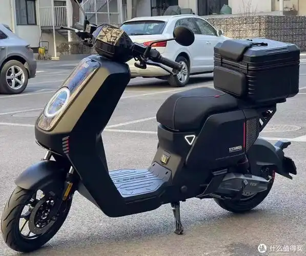 新一代新国标电动车!48v锂电 直驱电机,配置大师模式,小牛ntx