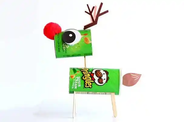 低年级薯片筒废物利用简单手工制作小鹿(步骤图解)