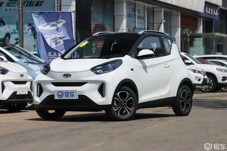 【奇瑞eq12019款小蚂蚁400 智炫版 35kwh 4座侧前45度车头向左水平