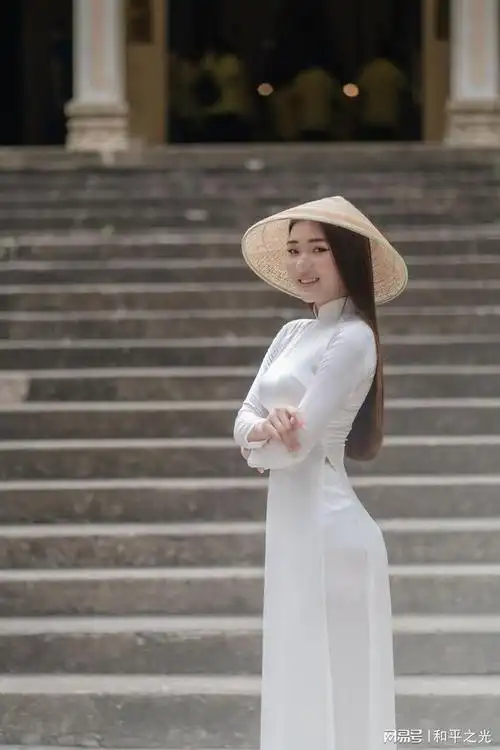 高清越南美女传统服饰系列