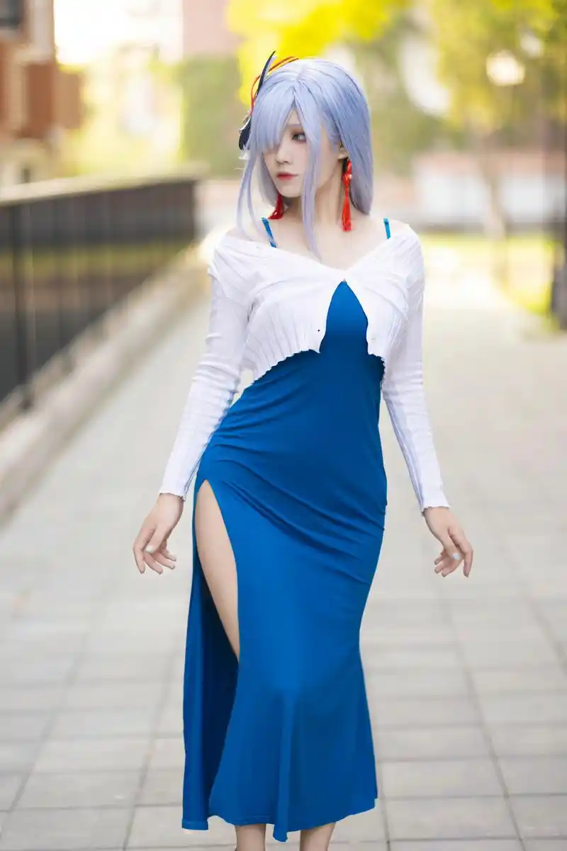 漫展现场,白丝控cosplay福利第三十三弹!看到申鹤和穹妹,我好了