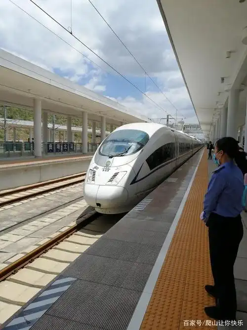 云南曲靖文明的窗口,曲靖高铁北站