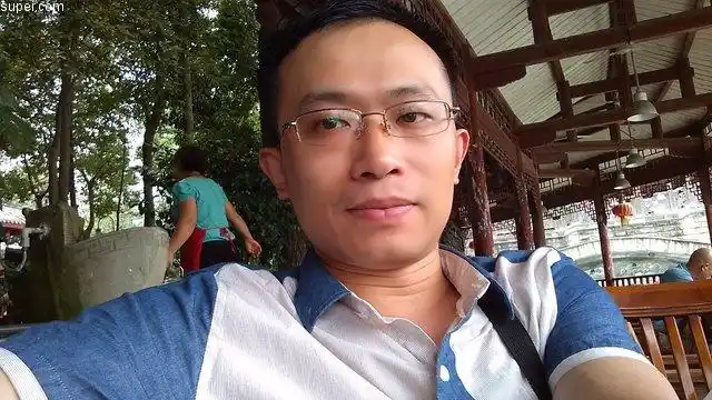 速配网会员 - li/男/40岁/四川 成都市 大专 技术人员