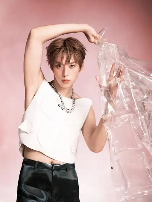 余景天音乐节自带雨衣##余景天透明雨披