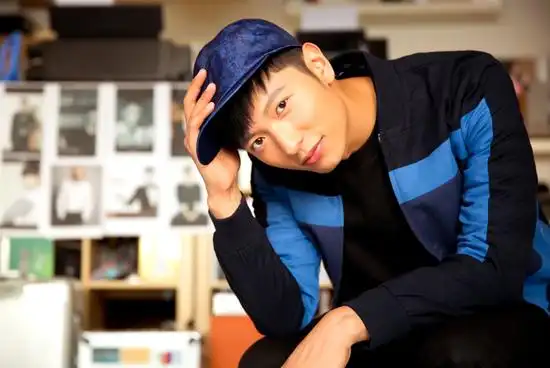 高钧贤与tfboy尴尬相遇 无意回tvb救亡