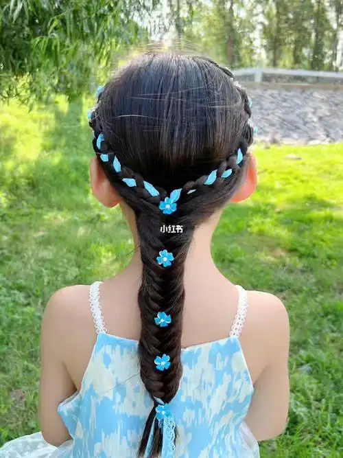 夏日清新小公主发型