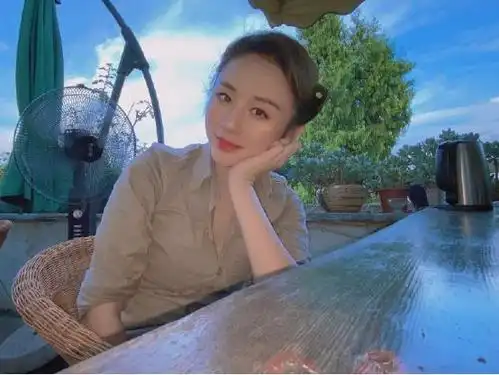 曹琦的形象是多种多样的,虽然他的角色不同,但可以被恰当地解释