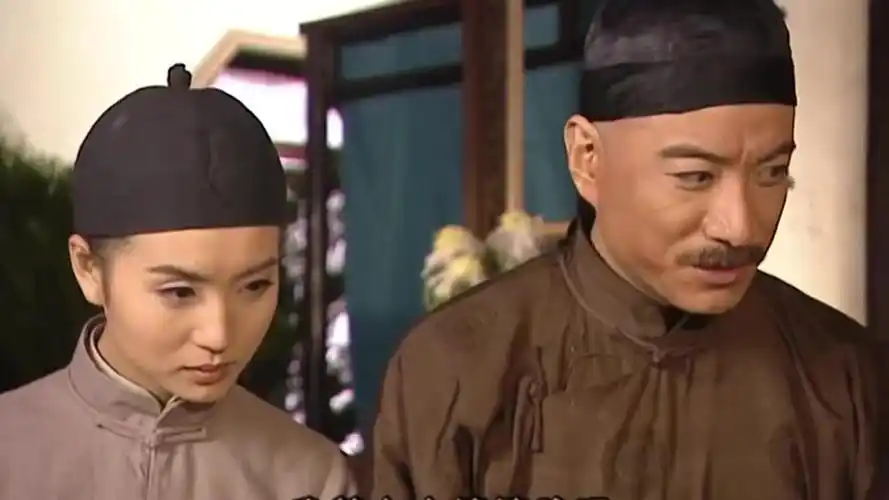 李卫当官:任南坡道出老帮主病状震惊众人,这盐帮果然不太平啊