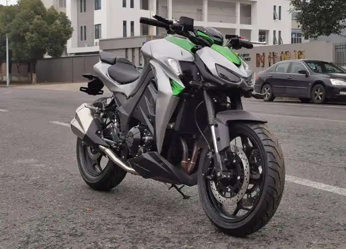 n19国四电喷大蟒蛇400cc双缸水冷机车摩托车跑车街车整车可上牌纯黑色