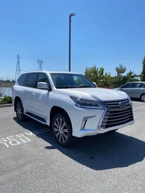 2021款雷克萨斯lx570加版实车到店报价