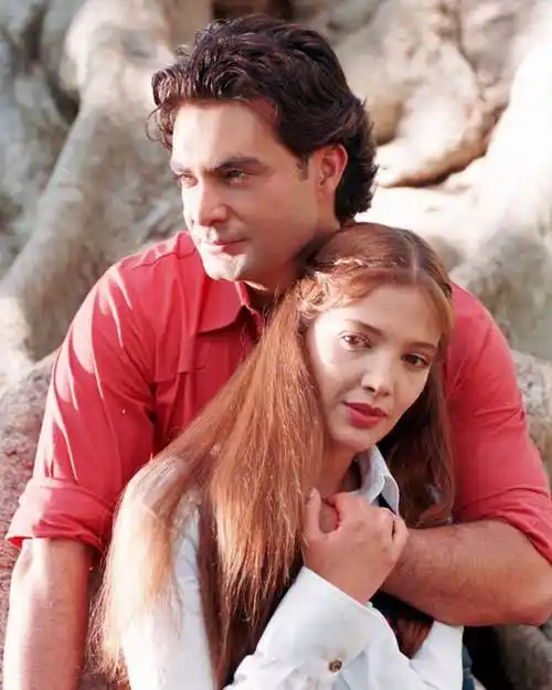 资料图片墨西哥电视剧爱之泉精彩剧照4