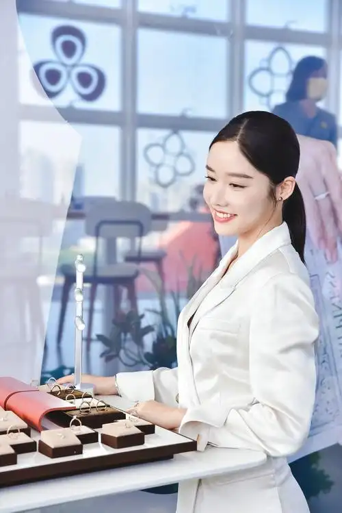 周大福偏爱系列携手演员马昕墨开启敢做1的偏爱新主张