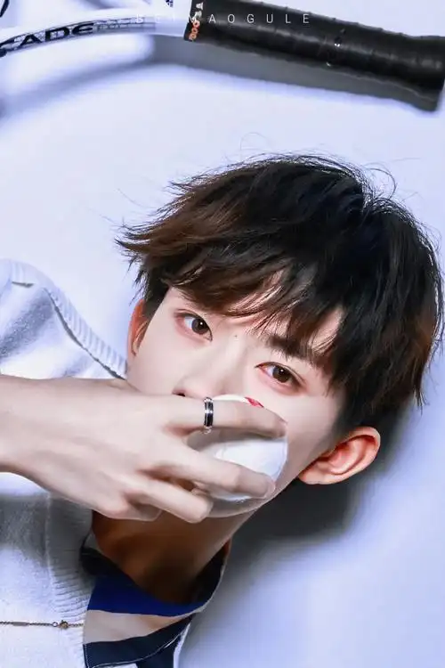 tfboys眼部特写##易烊千玺十稔终章皆成序