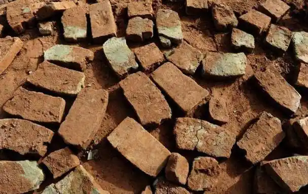 一块青砖引出宋朝古墓,打开墓葬专家高兴坏了:墓主人是大将军_因为