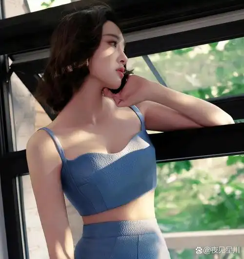 唐艺昕身材引热议,性感无罪 唐艺昕因一组照片在网上引发关于身材和