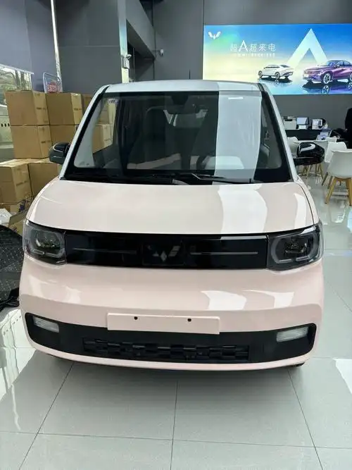 五菱宏光mini马卡龙选二代还是三代?