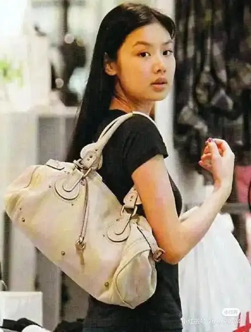 乐基儿小时候看不懂她的美现在可算懂了