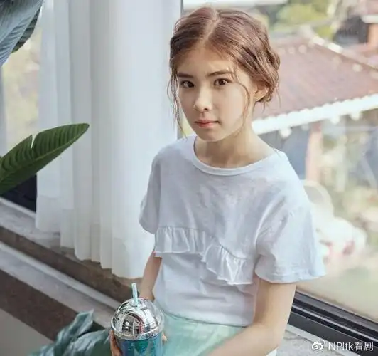 韩国最美混血儿小姐弟近照曝光超强基因立体五官精致得不科学