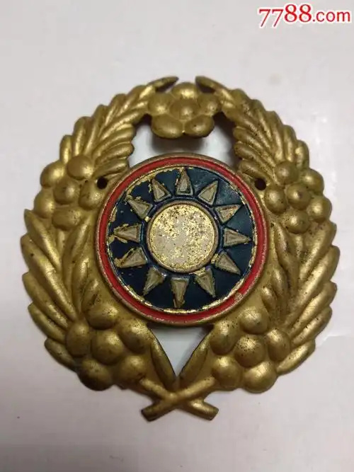 国军大帽徽