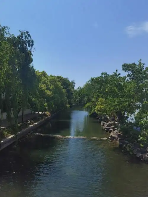 浙江省嘉兴市南湖旅游区,是国家5a级旅游景区.