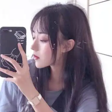 拿手机的女生头像手机控遮脸