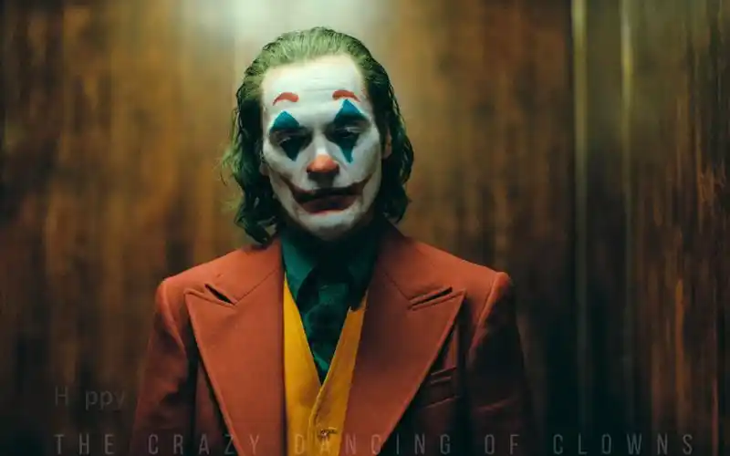 来感受一下小丑疯狂的舞姿