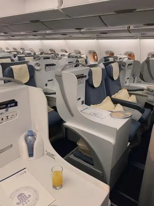 can-lax a380 第一次商务舱体验