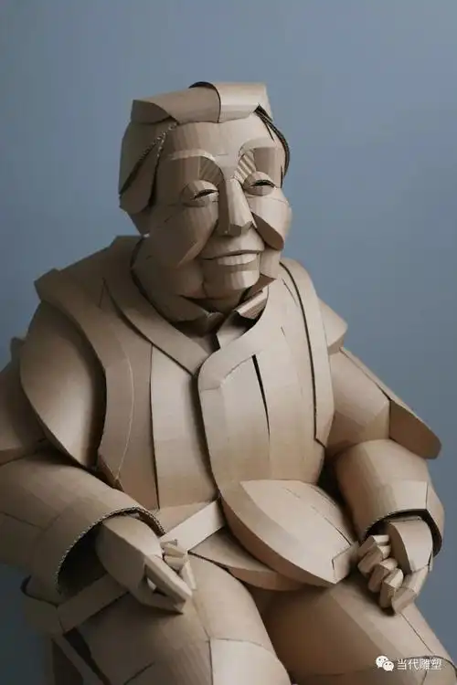 纸板雕塑艺术家沃伦金《村民》