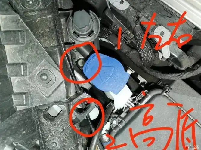 各位问下大灯高度调节在哪里?