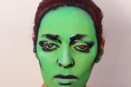 绝妙艺术再现 经典唱片封面脸上画