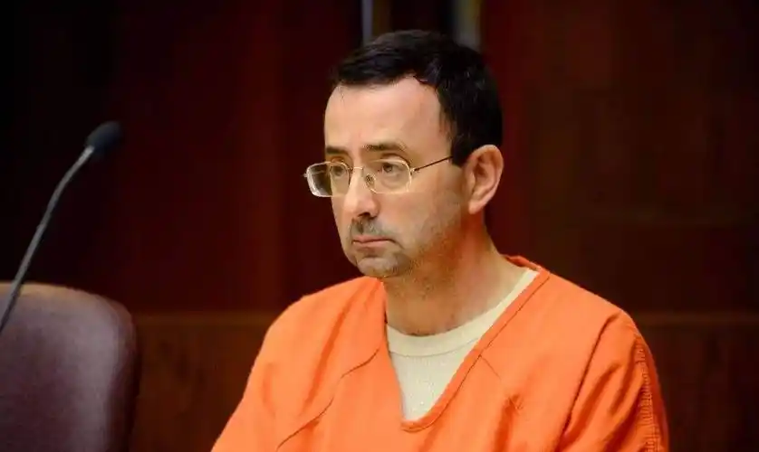 拉里纳萨尔:担任队医29年侵犯500余名队员,摧毁美国体操协会_玛吉