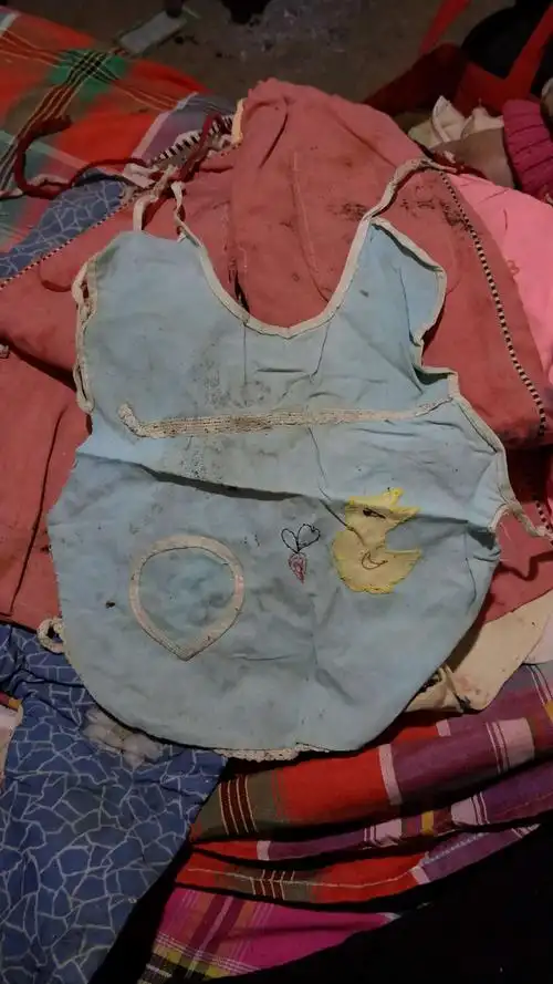 儿时穿过的衣服