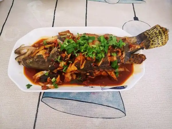 俩宝儿滴妈妈做的红烧桂鱼