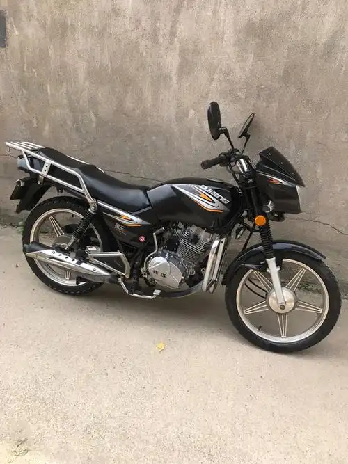 钱江福王qj15018摩托车出售正品国三九成新一万多