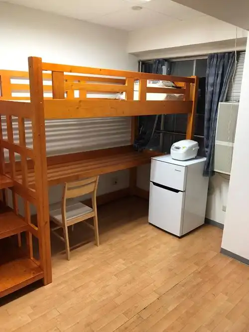 no.     韩国広场7f (女生宿舍)