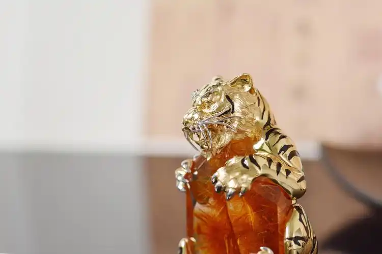 设计师作品如虎添翼发晶吊坠