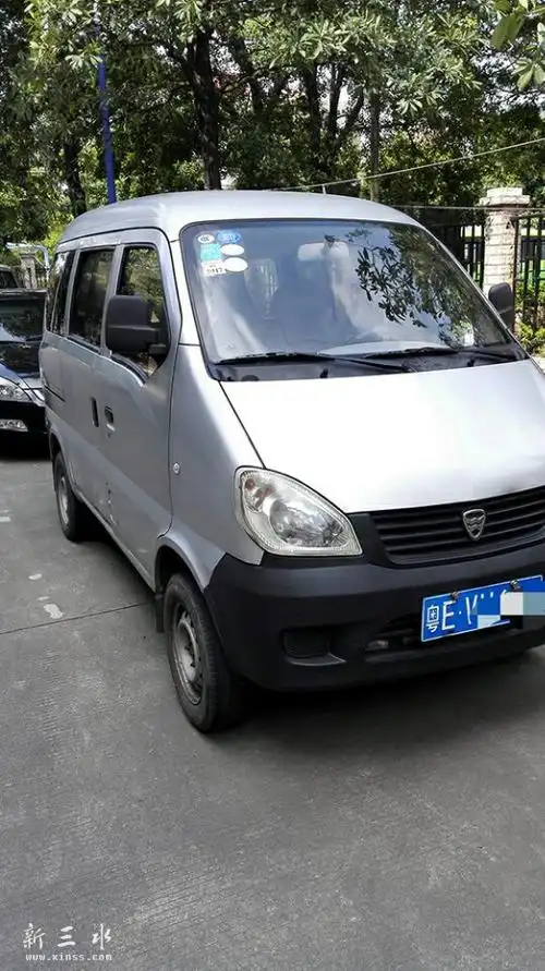 出售2010年哈飞面包车