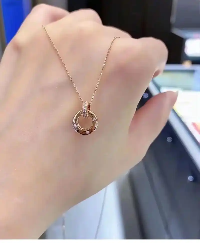 周大福小心意项链