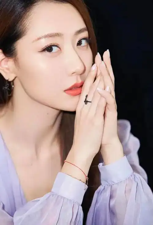 歌手白冰的个人资料