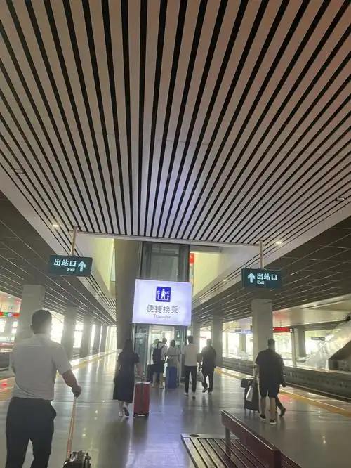 郑州东站可以换乘