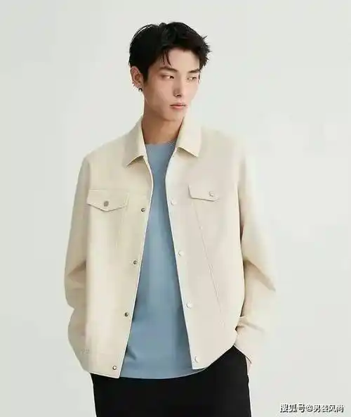 春季男士翻领夹克的多样穿搭方法与搭配技巧